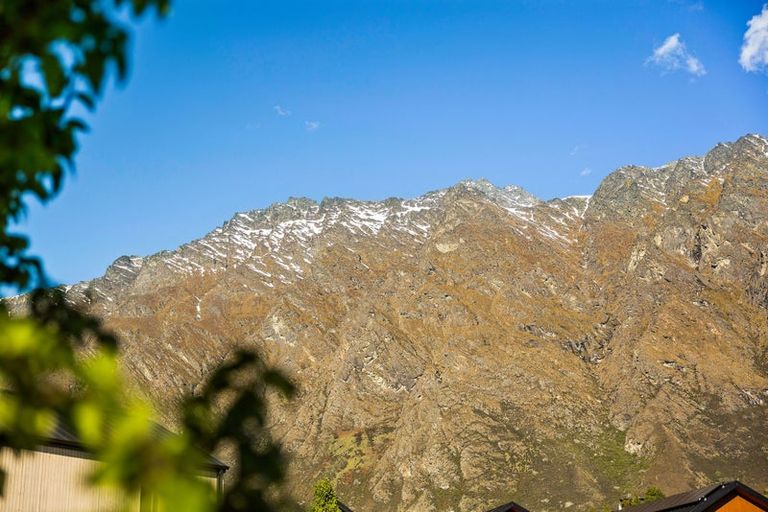 Photo of property in 38 Mcadam Drive, Jacks Point, Queenstown, 9371