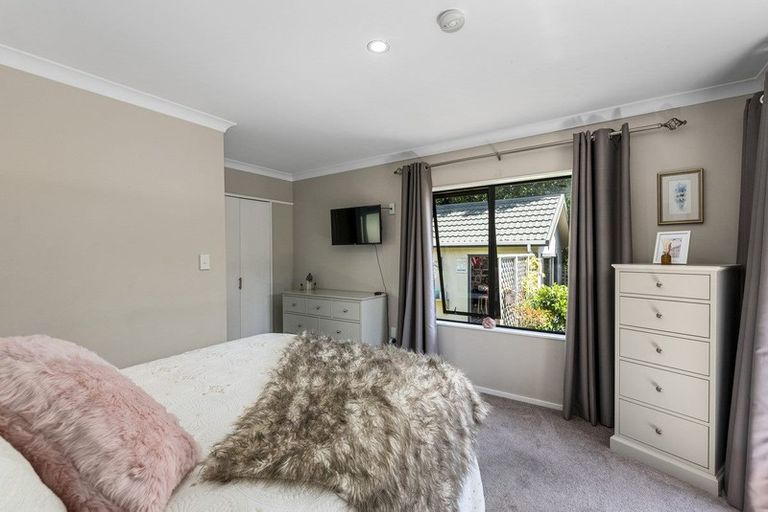 Photo of property in 31 Oriwa Crescent, Otaki, 5512