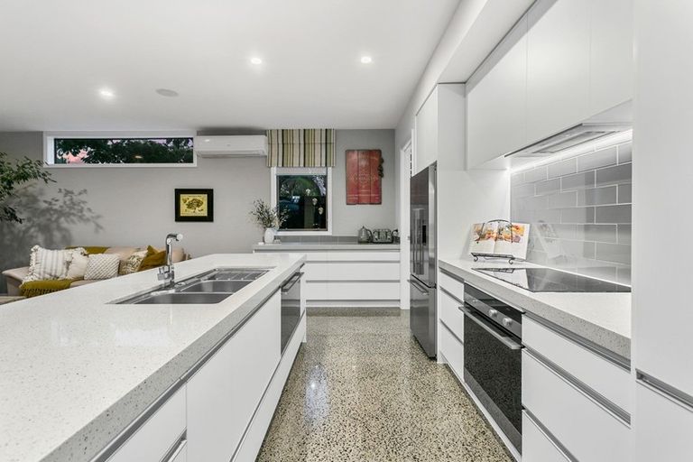 Photo of property in 17 Waiarohia Place, Hobsonville, Auckland, 0616