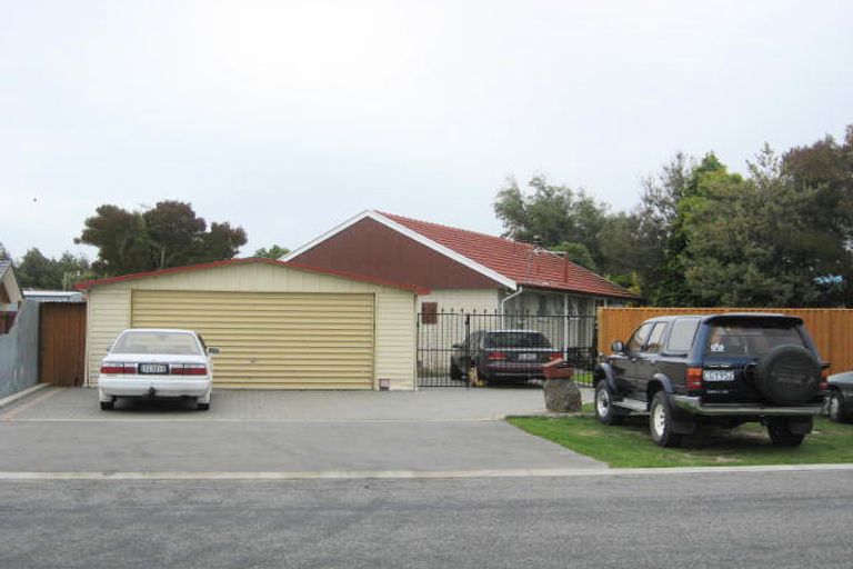 Photo of property in 8 Shelley Street, Rolleston, 7614