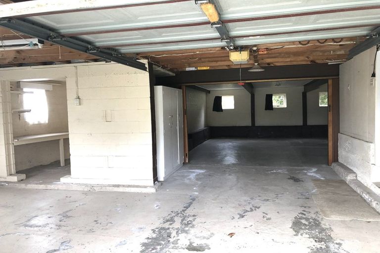 Photo of property in 474 East Coast Road, Windsor Park, Auckland, 0630