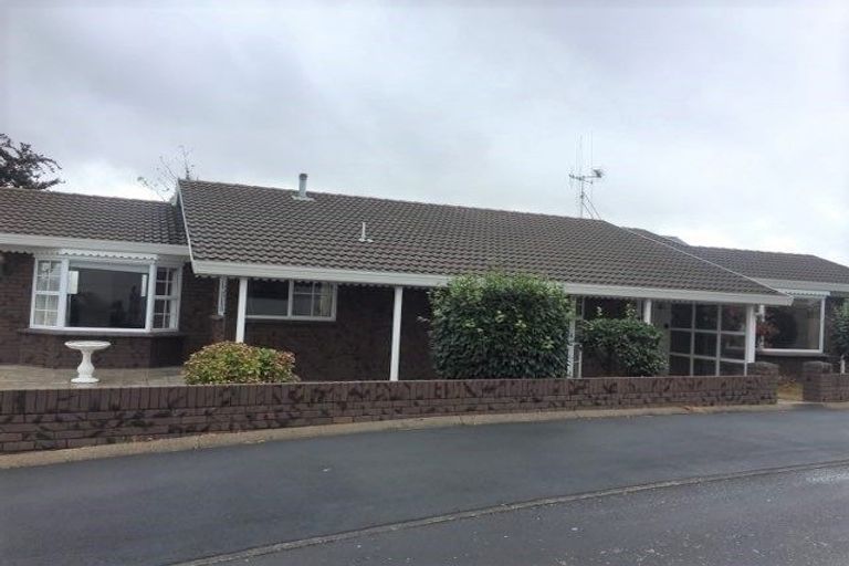 Photo of property in 122 Pembroke Street, Hamilton Lake, Hamilton, 3204