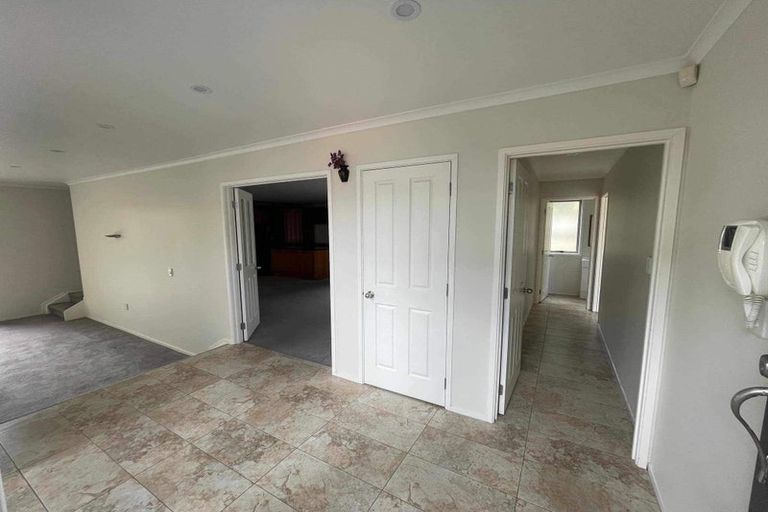 Photo of property in 9 Snell Place, Pakuranga, Auckland, 2010