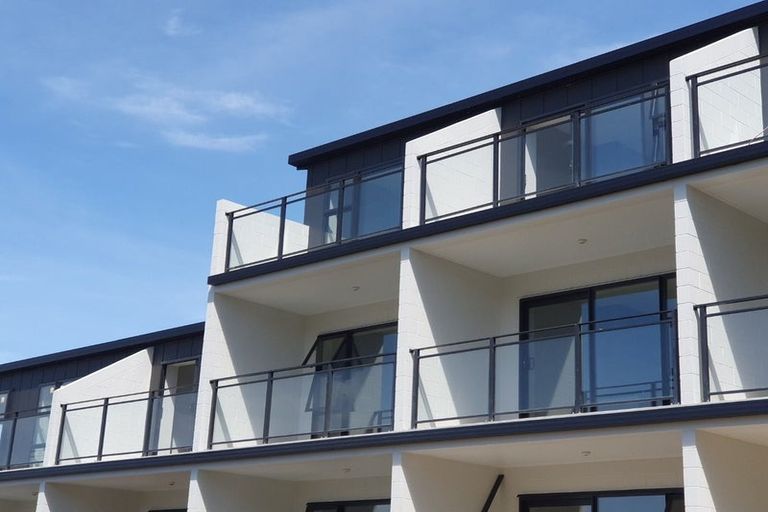 Photo of property in 17/23 London Street, Dunedin Central, Dunedin, 9016