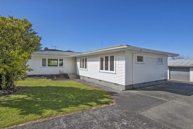 Photo of property in 17 Tui Crescent, Maunu, Whangarei, 0110