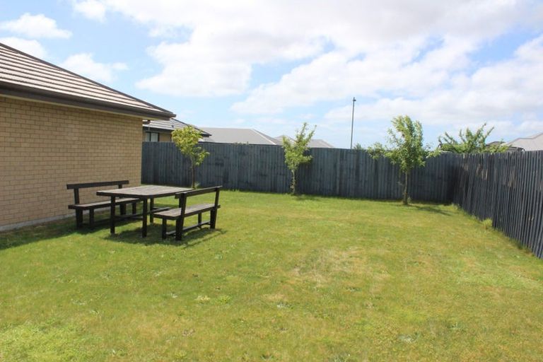 Photo of property in 16 Newman Road, Rolleston, 7614