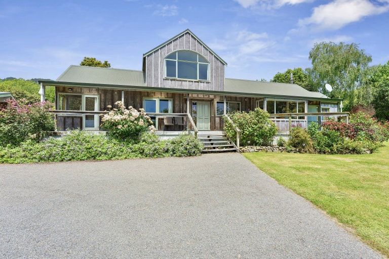 Photo of property in 99 Settlement Road, Te Horo, Otaki, 5582