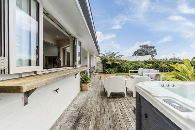 Photo of property in 18a Russell Drive, Oakura, 4314