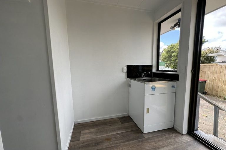 Photo of property in 2/44 Puriri Road, Manurewa, Auckland, 2102