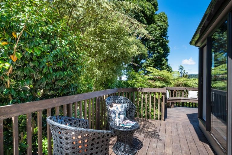 Photo of property in 1034 Scenic Drive North, Swanson, Auckland, 0816