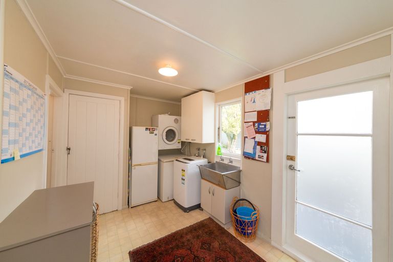 Photo of property in 132 College Street, Awapuni, Palmerston North, 4412