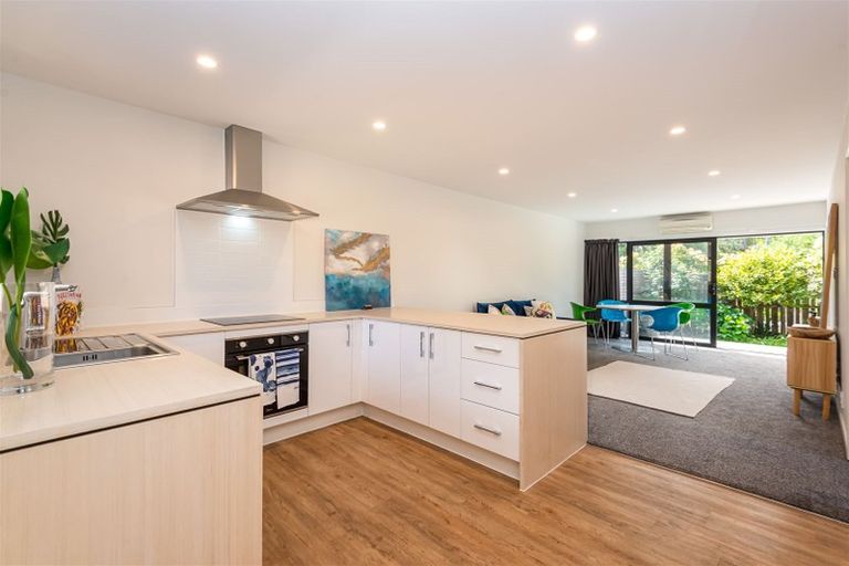 Photo of property in 10/71b Main Road, Redcliffs, Christchurch, 8081