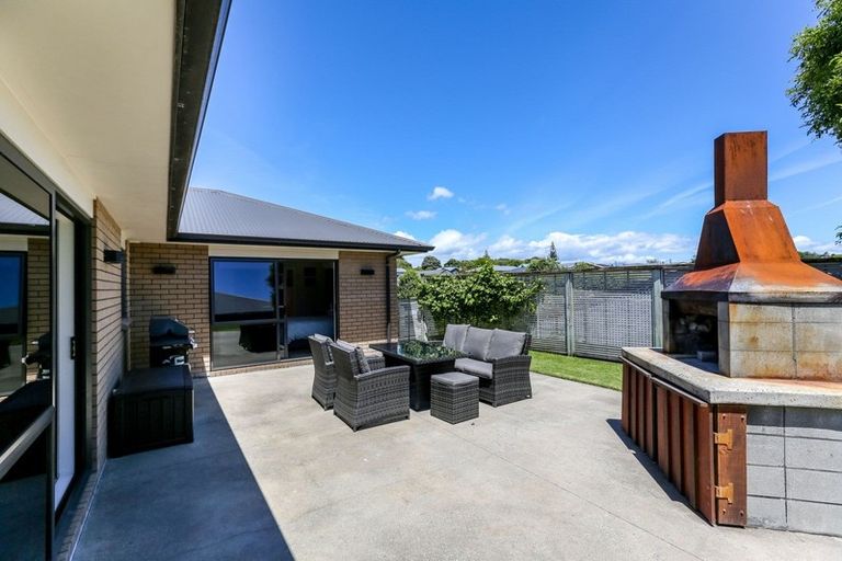 Photo of property in 9 Coby Sydney Drive, Bell Block, New Plymouth, 4312