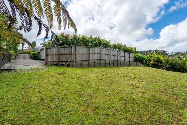 Photo of property in 39b Isobel Road, Greenhithe, Auckland, 0632