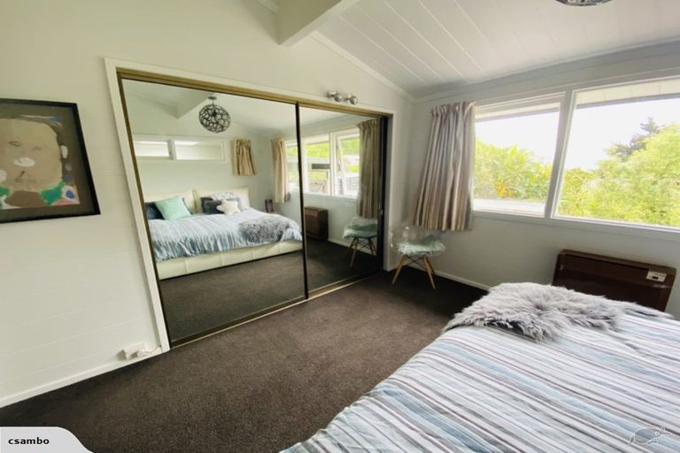 Photo of property in 32 Evans Pass Road, Sumner, Christchurch, 8081