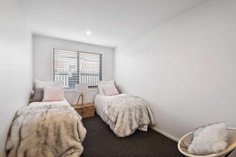 Photo of property in 10 Blighs Road, Strowan, Christchurch, 8052