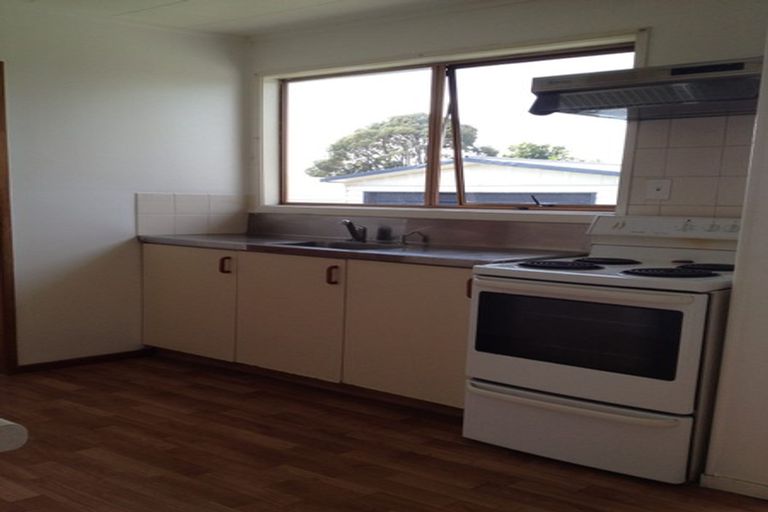 Photo of property in 134 Pigeon Mountain Road, Half Moon Bay, Auckland, 2012