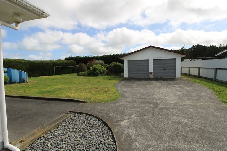 Photo of property in 43 Edinburgh Terrace, Foxton Beach, Foxton, 4815