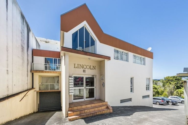 Photo of property in 1/81 Birkenhead Avenue, Birkenhead, Auckland, 0626