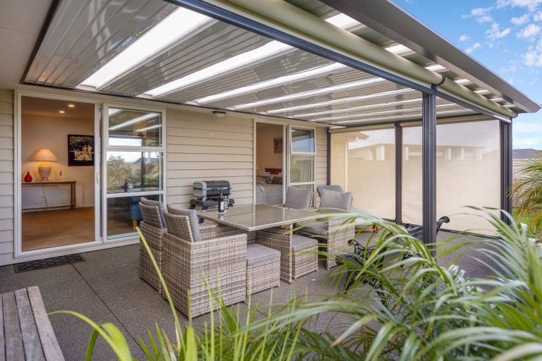 Photo of property in 2 Keene Drive, Bell Block, New Plymouth, 4312