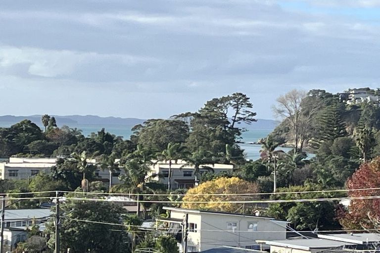 Photo of property in 46 Surf Road, Stanmore Bay, Whangaparaoa, 0932