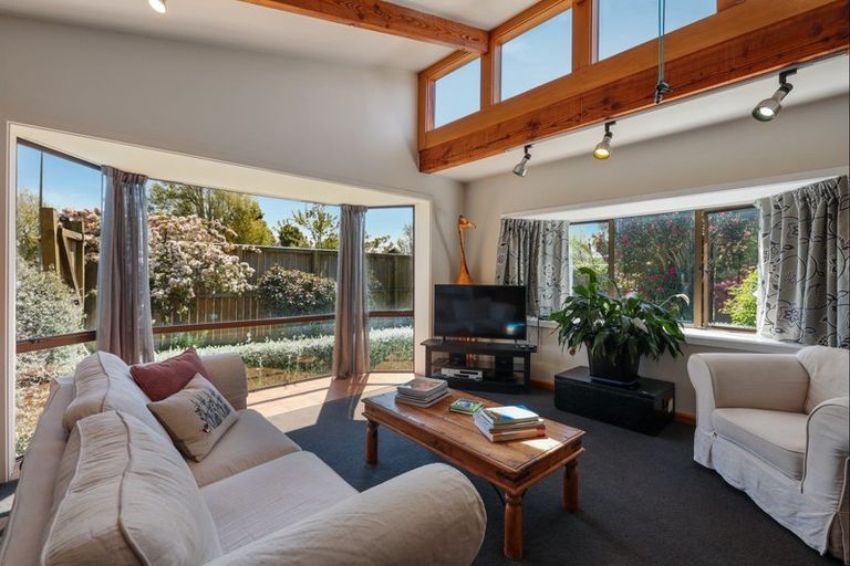 Photo of property in 15 Waiau Street, Cracroft, Christchurch, 8025