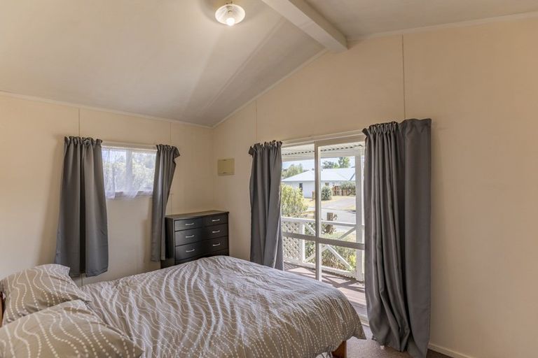 Photo of property in 16 Abbot Avenue, Waipawa, 4210