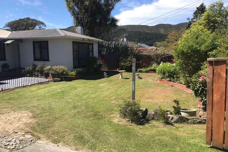 Photo of property in 9 Norfolk Street, Wainuiomata, Lower Hutt, 5014