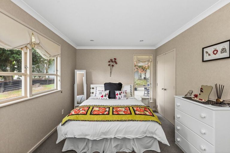 Photo of property in 46 Tauroa Road, Havelock North, 4130