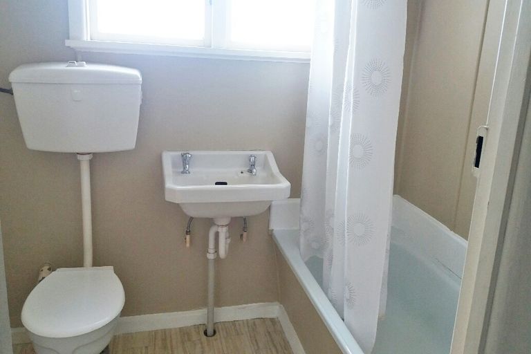 Photo of property in 1-3b Robertson Street, Oamaru North, Oamaru, 9400