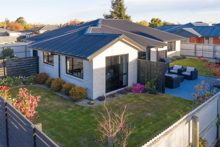 Photo of property in 16 Johnstone Street, Tinwald, Ashburton, 7700