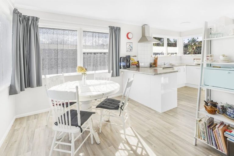 Photo of property in 12 Cecil Street, St Andrews, Hamilton, 3200