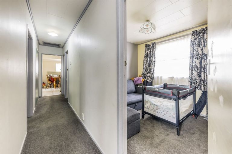 Photo of property in 14 Duggan Avenue, Mangere, Auckland, 2022
