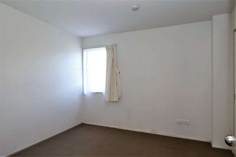 Photo of property in 2/7 Kelvin Hart Drive, East Tamaki, Auckland, 2013