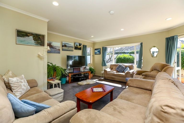 Photo of property in 132 Clawton Street, Westown, New Plymouth, 4310