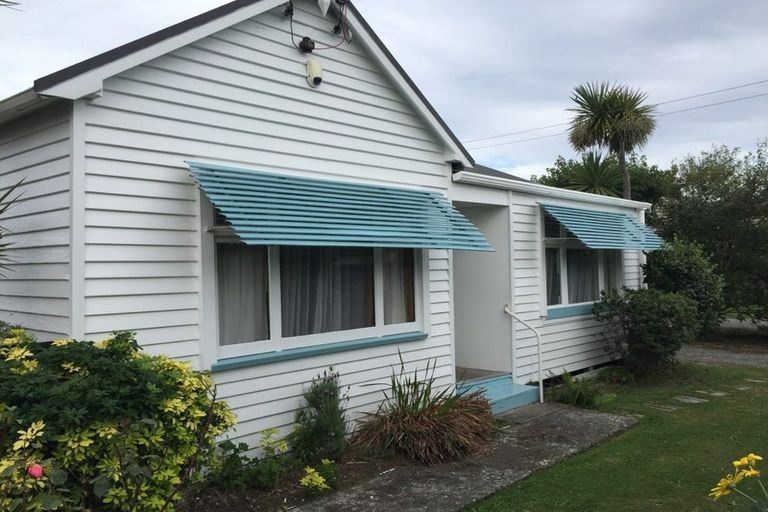 Photo of property in 7 Estuary Road, New Brighton, Christchurch, 8061