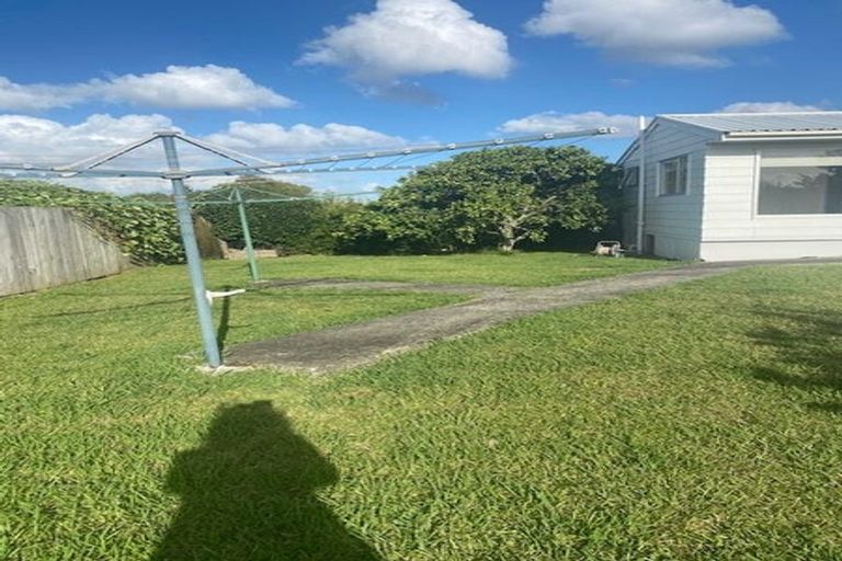 Photo of property in 26 Ranui Avenue, Ranui, Auckland, 0612