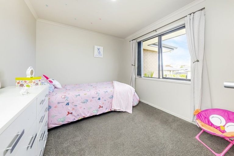 Photo of property in 10 Patu Way, Patumahoe, Pukekohe, 2679