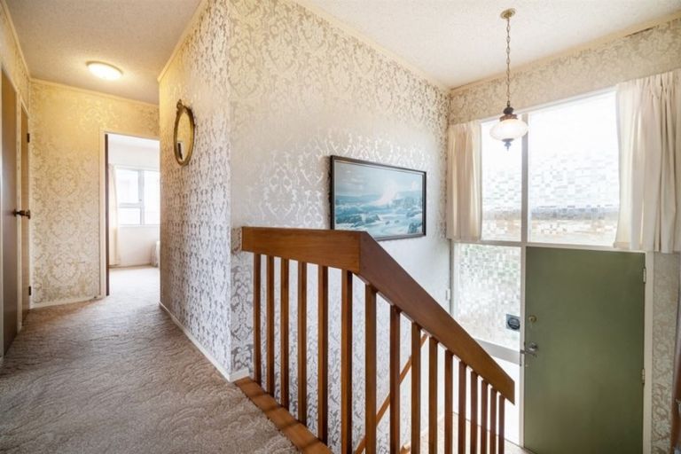 Photo of property in 2/4 Seaview Road, Milford, Auckland, 0620