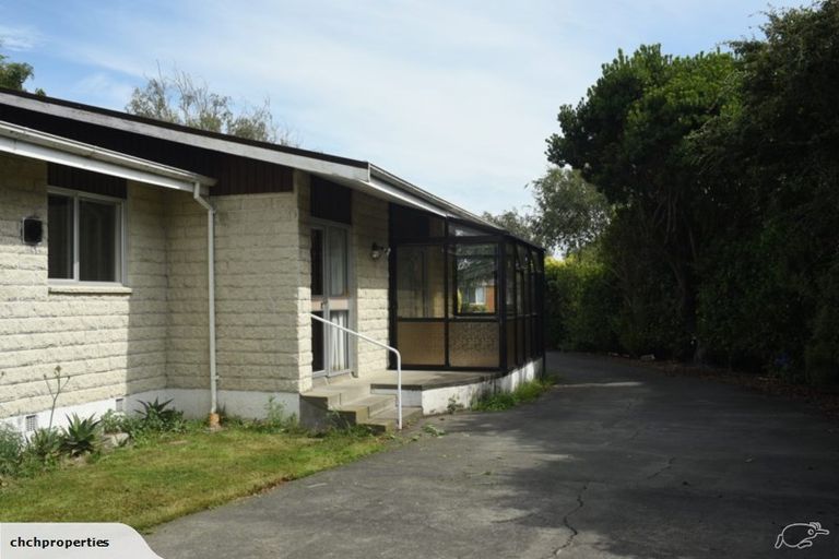 Photo of property in 11 Glenavon Place, Ilam, Christchurch, 8041