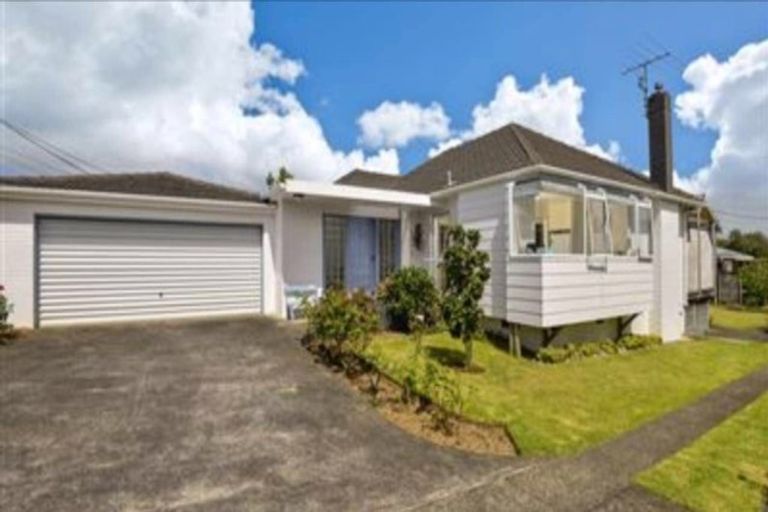 Photo of property in 11 Otakau Road, Milford, Auckland, 0620