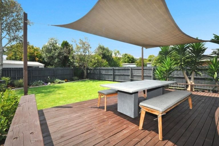 Photo of property in 41b Wallace Road, Mangere Bridge, Auckland, 2022