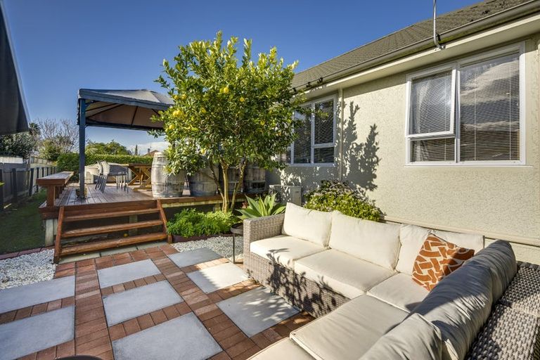 Photo of property in 2 Storkey Street, Marewa, Napier, 4110