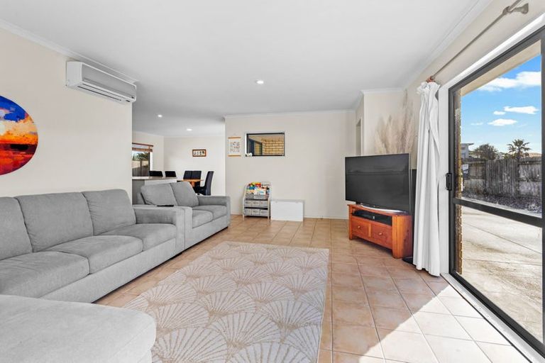 Photo of property in 19 Ata-mahina Way, Ruakaka, 0116