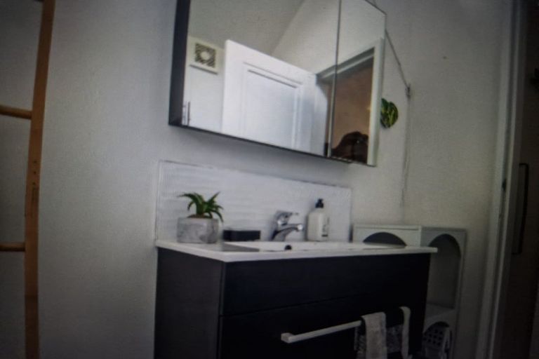 Photo of property in 113 Holloway Road, Aro Valley, Wellington, 6021