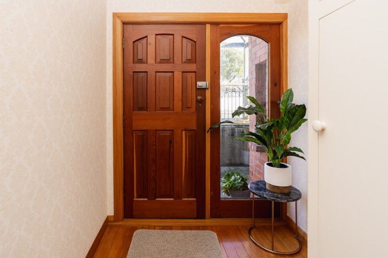 Photo of property in 45 Brownville Crescent, Maori Hill, Dunedin, 9010