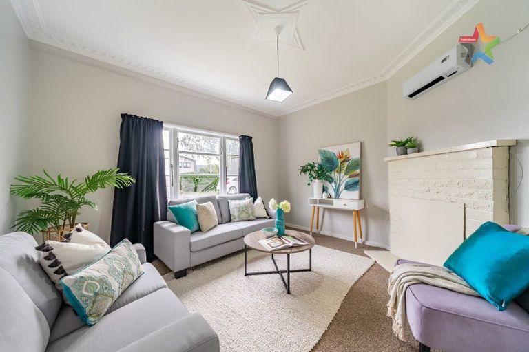 Photo of property in 20 Ludlam Crescent, Woburn, Lower Hutt, 5010