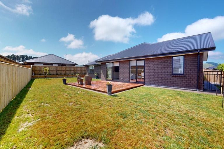 Photo of property in 6 Corsica Court, Fitzherbert, Palmerston North, 4410