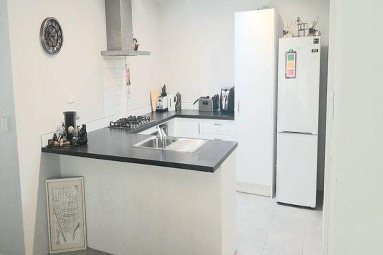 Photo of property in 41 Regiment Road, Papakura, 2110