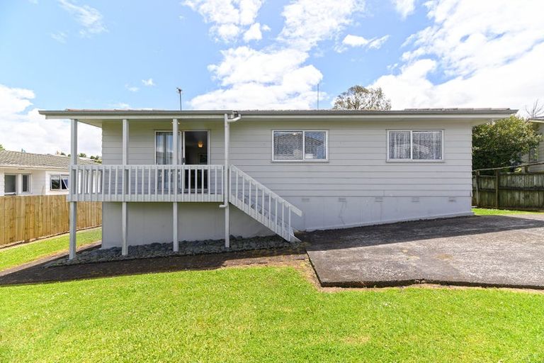 Photo of property in 106 Borich Road, Sunnyvale, Auckland, 0612